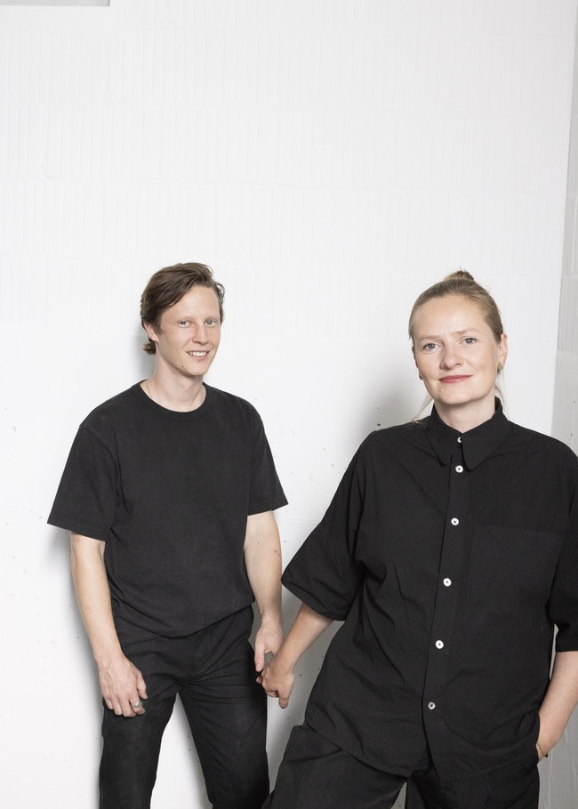 00. 12 STUDIO Portrait Rosa Merk 00. 12 STUDIO Portrait Rosa Merk