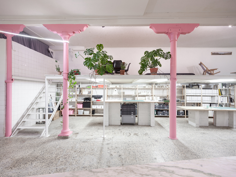 BUREAU Bureaus Office 1500px Dylan Perrenoud 01
